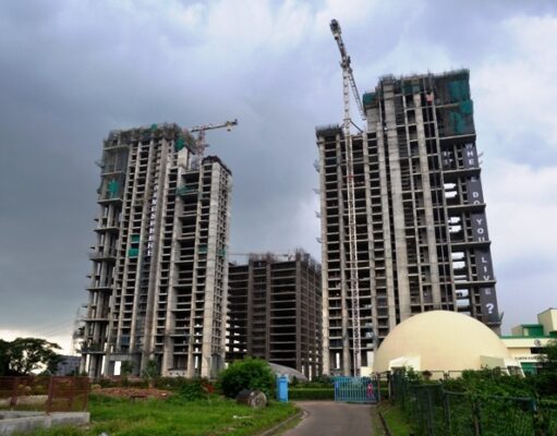 Is real estate being a good business? A toll building in the city